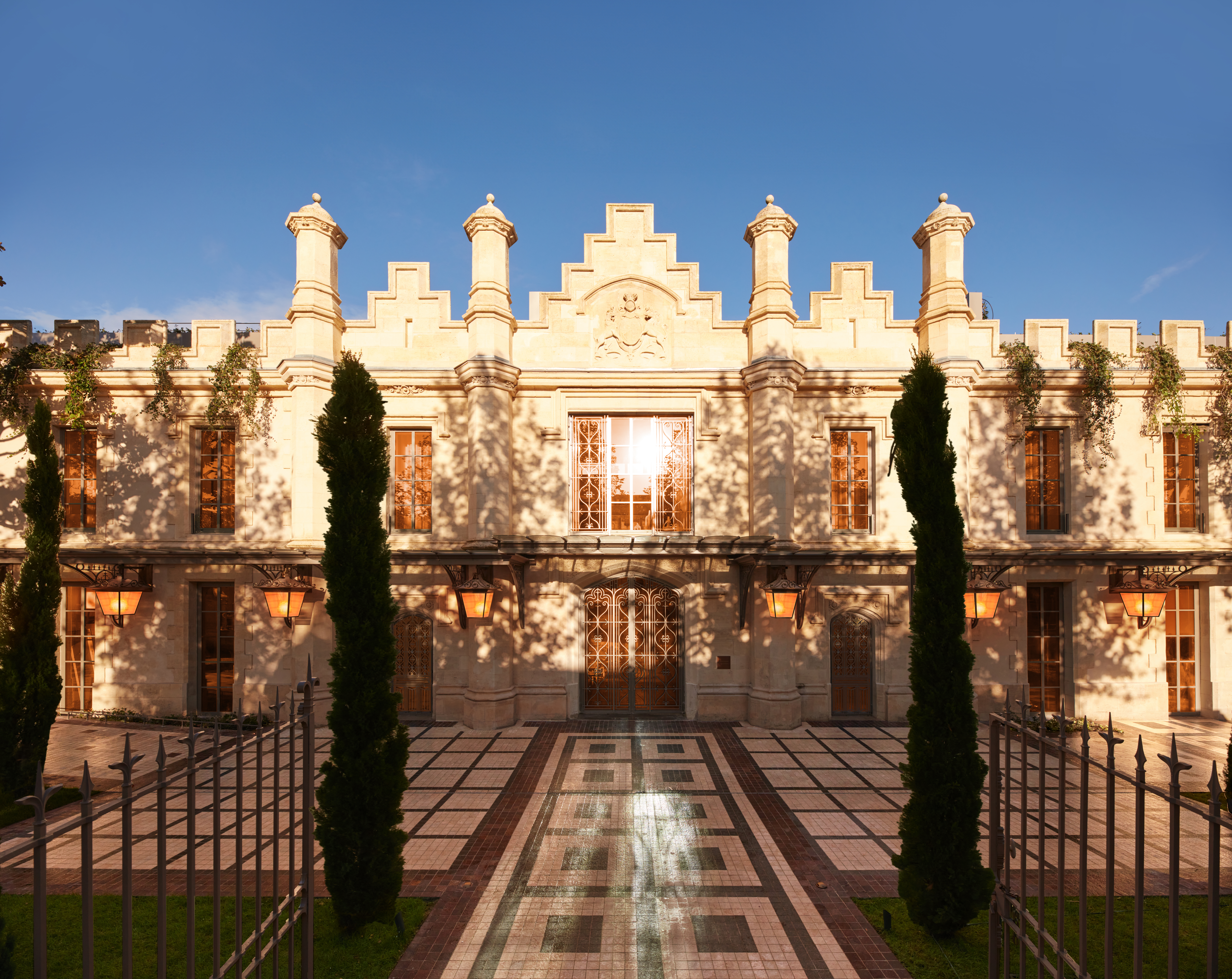 Hotel Mondrian-Bordeos