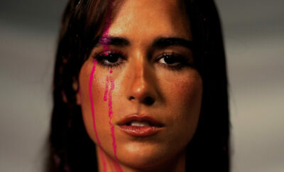 Carolina de Deus cantante portuguesa y compositora de la nueva generación muiscal