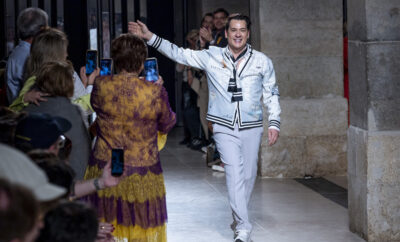 Carlos Gil final desfile ModaLisboa FW 26 27 THE WORLD aplausos